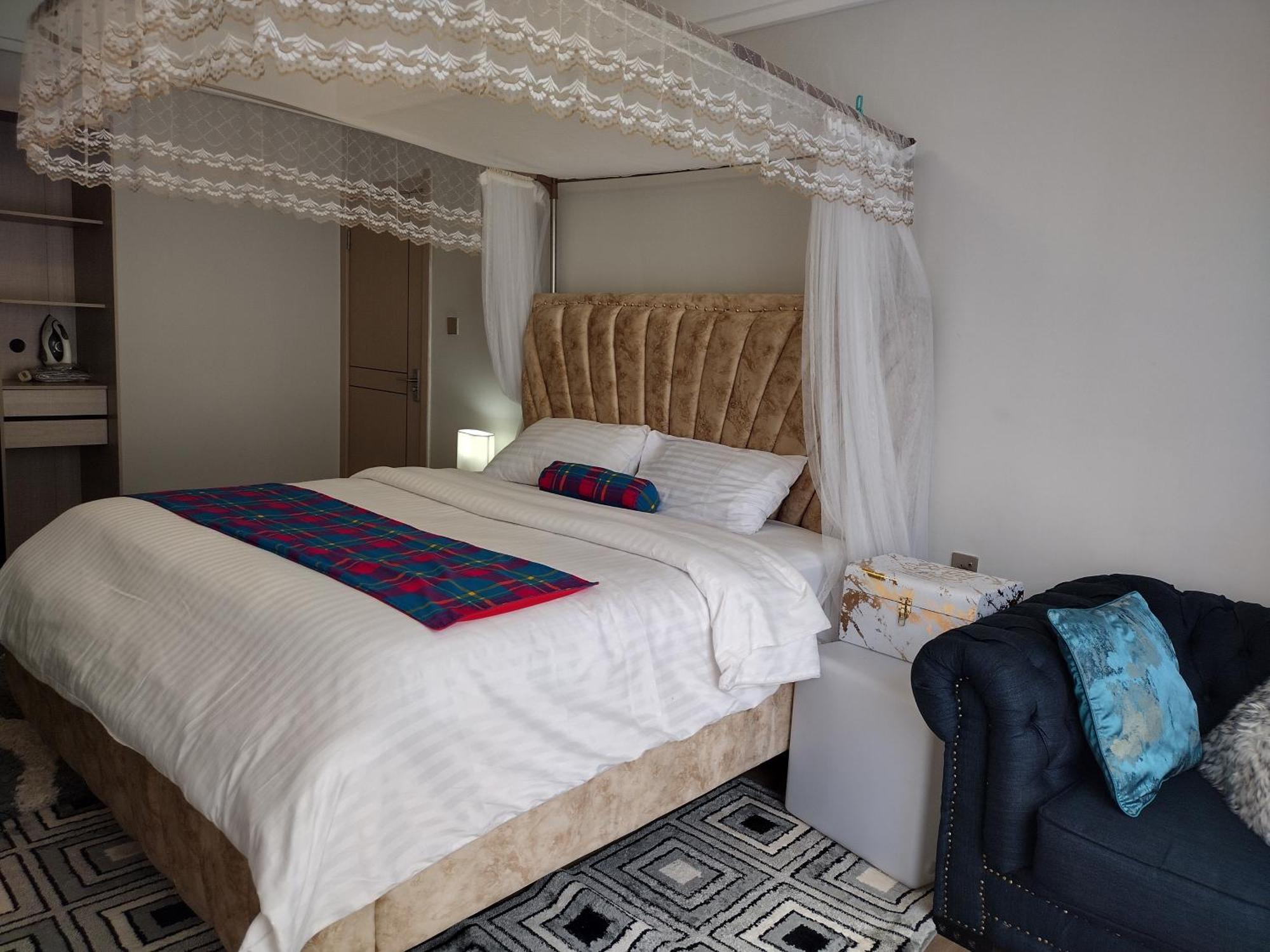 Mlolongo Lenayan Park View B&B 외부 사진